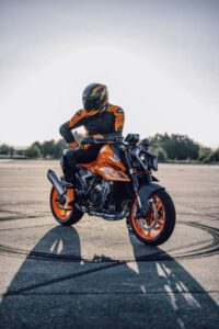 2024 KTM Duke 990