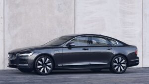 Is this Volvo's electric 'ES90' sedan prototype?