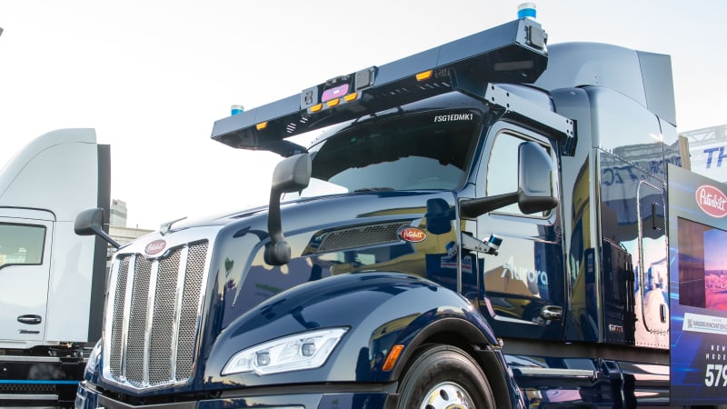 Driverless truck companies plan to ditch human co-pilots in Texas in 2024
