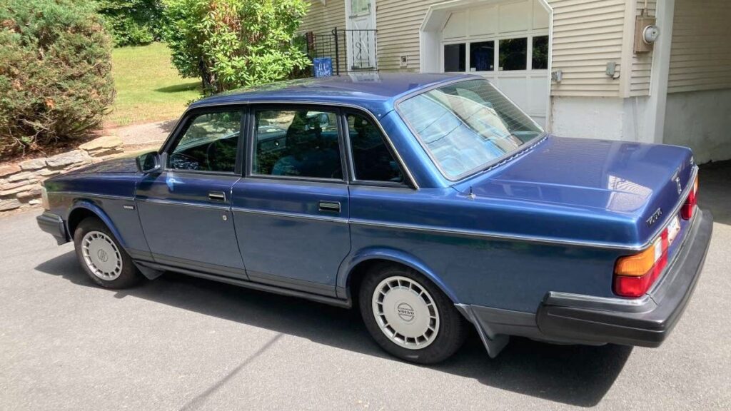 At $6,000, Is This 1991 Volvo 240 DL A Bargain Brick?