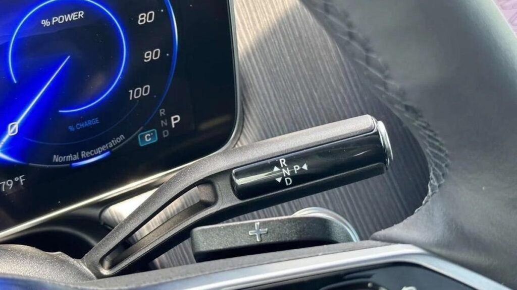 Column Shifters, Once Reserved For Large Sedans And Pickup Trucks, Are Making A Return Thanks To EVs