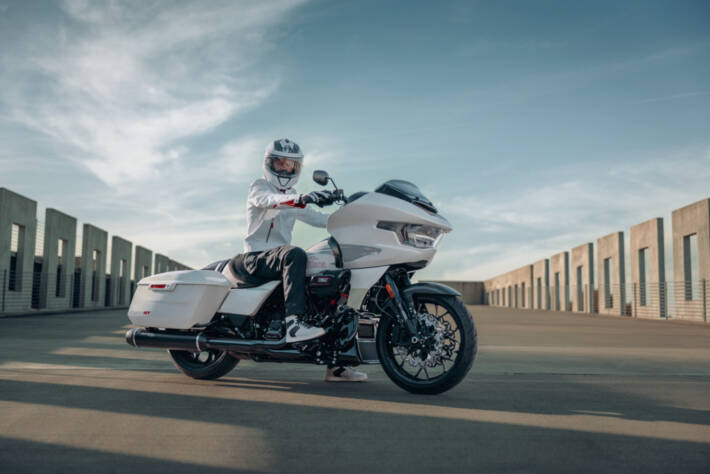 2024 Harley-Davidson Road Glide ST CVO