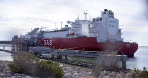 Insurers' LNG support at odds with their climate ambition, report says