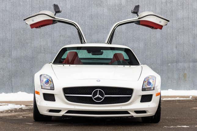 2013 Mercedes-Benz SLS AMG GT Coupe