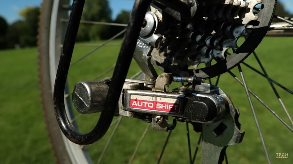 Automatic Gears Are The 20-Year-Old Bike Tech Nobody Asked For