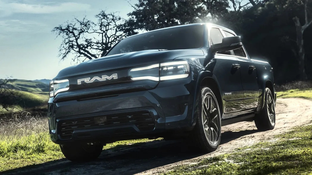 2025 Ram 1500 REV