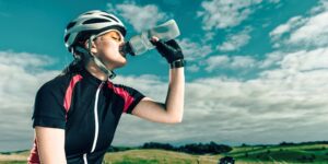 How to stay hydrated while cycling: 5 top tips