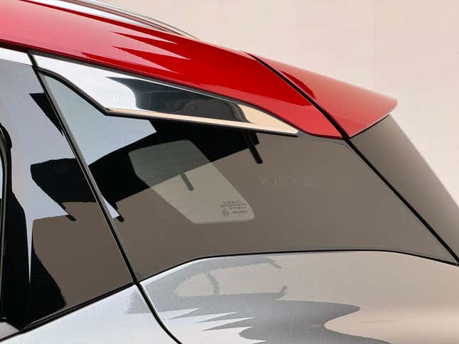 Side quarter window of a 2025 Nissan Kicks