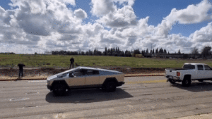 Tesla Cybertruck Embarrasses Itself In Tug Of War With Silverado HD