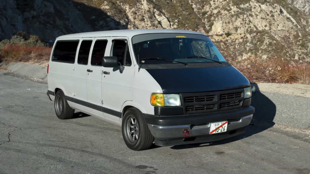 The Abandoned Apple Car Project Was Going To Be A Sick Van With Gullwing Doors