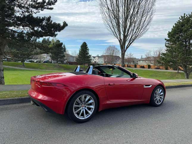 Image for article titled At $16,800, Does This 2017 Jaguar F-Type Make The Grade?