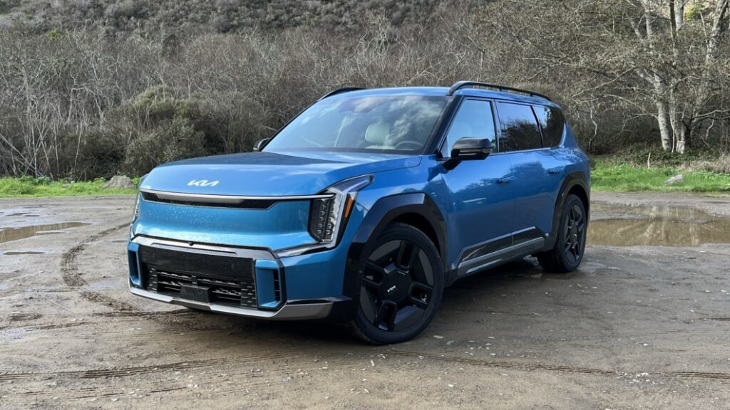 Kia EV9 GT performance three-row SUV to be revealed next year