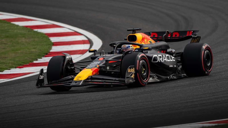 Max Verstappen takes pole for Chinese GP ahead of teammate Sergio Perez