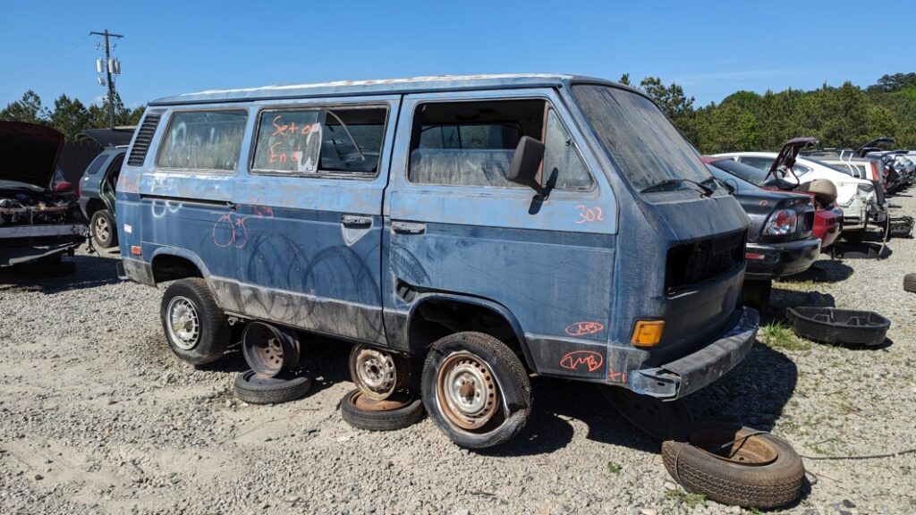 Junkyard Gem: 1982 Volkswagen Vanagon