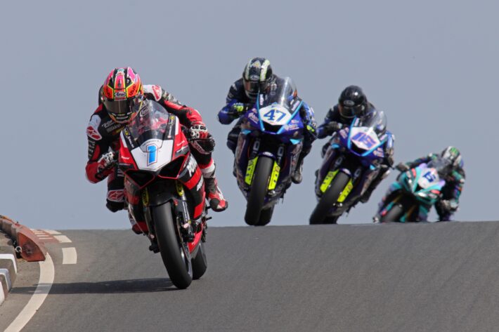 Supersport action Isle of Man TT