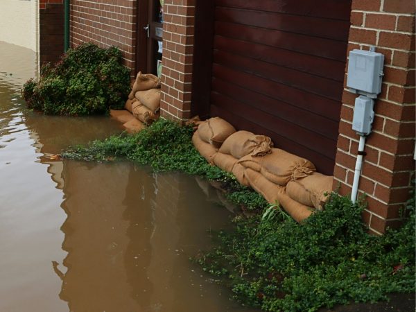 flood-area-home-sandbags