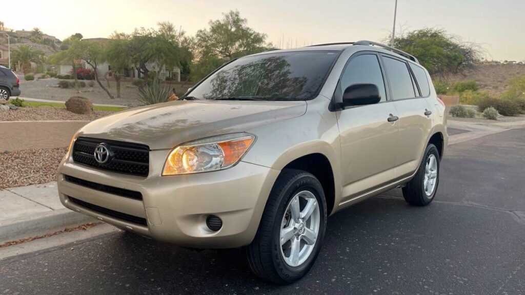 At $9,800, Would You ‘Pack ‘Em In’ In This Seven-Seater 2008 Toyota RAV4?