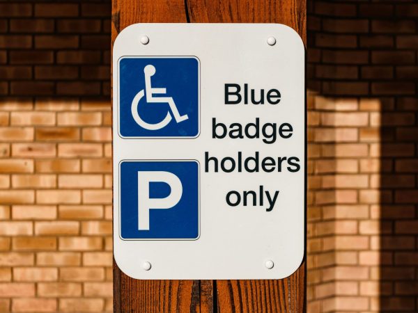 blue-badge-parking 