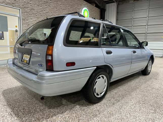 1993 Ford Escort LX Wagon