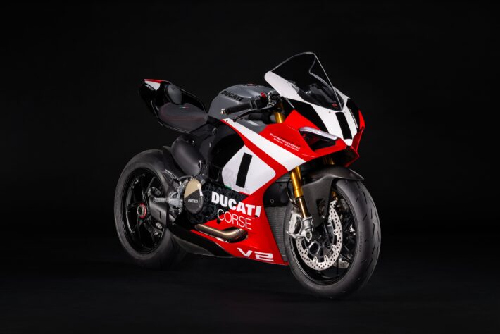 2024 Ducati Panigale V2 Superquadro Final Edition