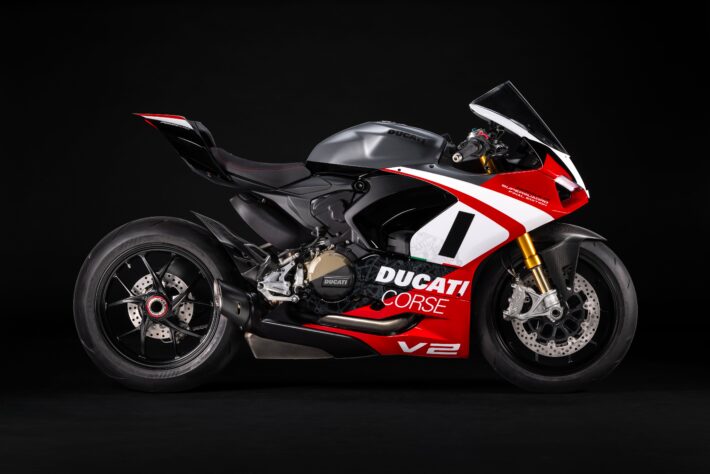 2024 Ducati Panigale V2 Superquadro Final Edition