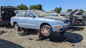 Junkyard Gem: 2002 Daewoo Nubira SE Sedan