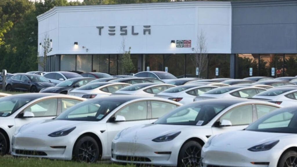 Californians are buying fewer Teslas in what could be a bad sign for Elon Musk