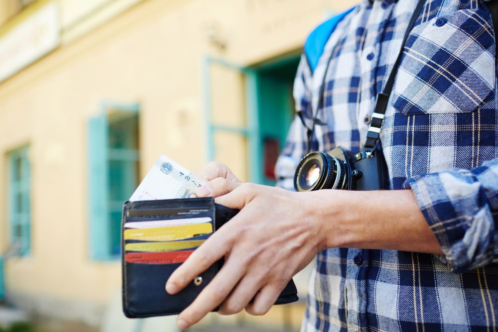 The best travel money options: cash vs card