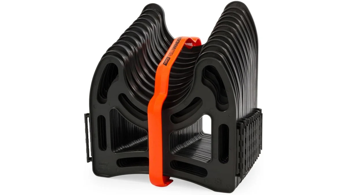 Camco Sidewinder 10-Ft RV Sewer Hose Support 1