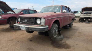 Junkyard Gem: 1976 Volvo 244 DL