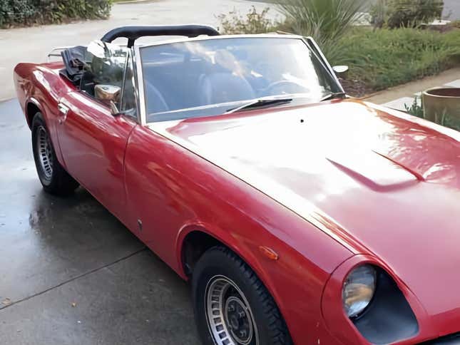 Image for article titled At $7,900, Is This Ford-Powered 1975 Jensen A Find?